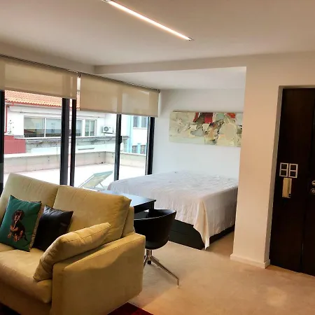 Rooftop Studio In The City Center شقة *