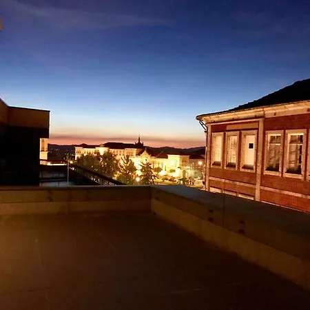 شقة Rooftop Studio In The City Center براغا